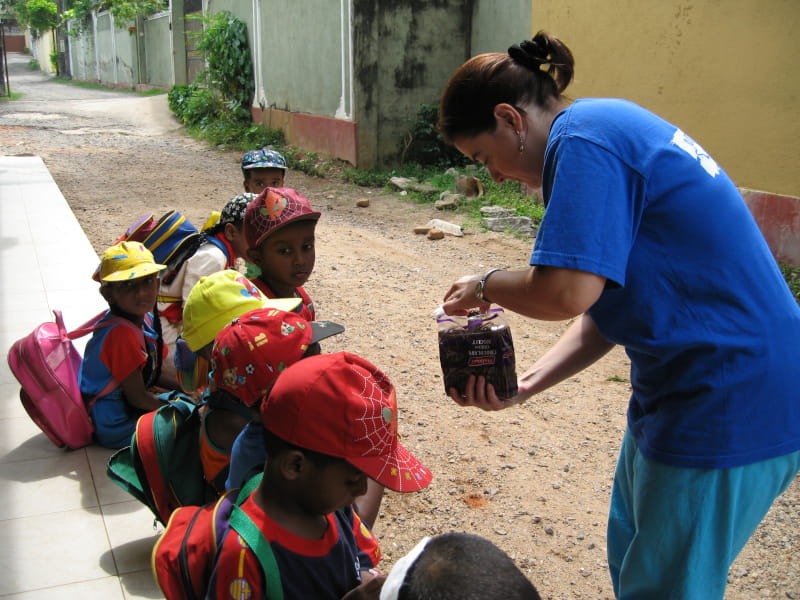 Tina teaching children in Sri lanka